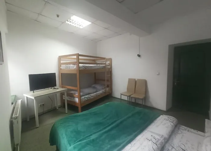 кімнати 10 хв від жд вокзалу, корпус 3